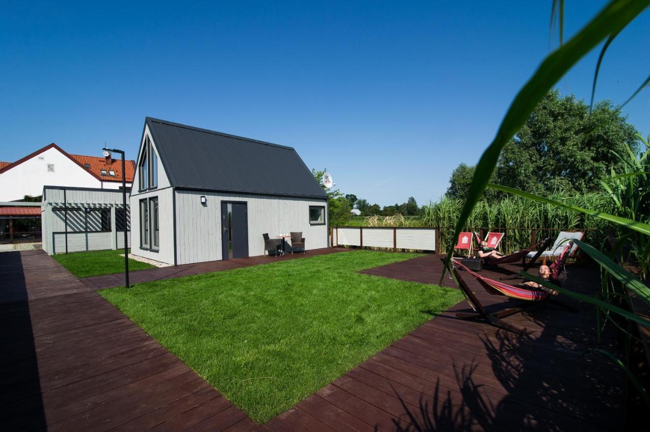 Domek Na Folwarku Zulawskim Elblag Exterior foto