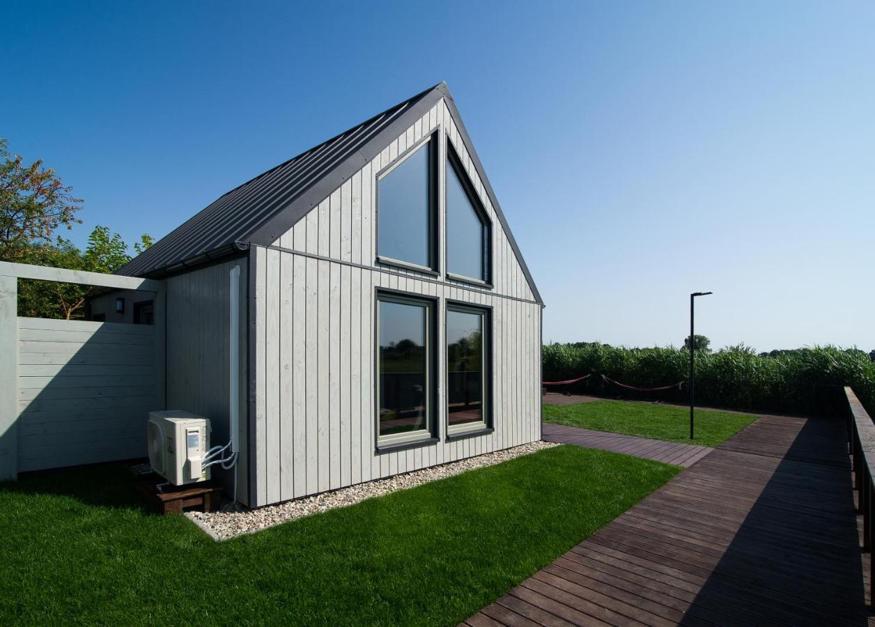 Domek Na Folwarku Zulawskim Elblag Exterior foto